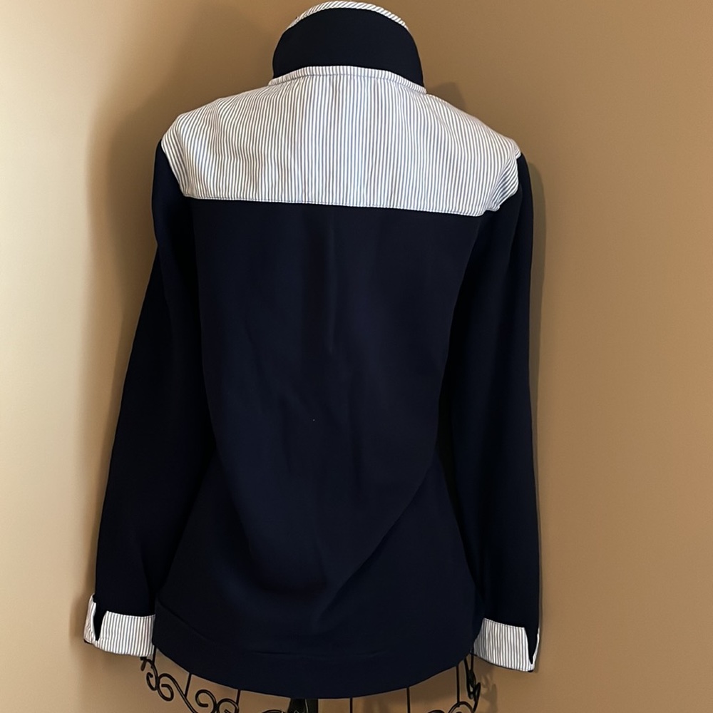 NWT- Crown&Ivy Sweater Size M - Picture 4 of 6